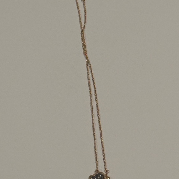 Elegant Gold and Silver Pendant Necklace - Picture 3 of 3